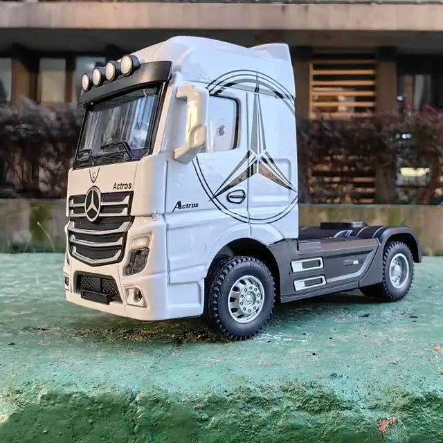 1/50 lydinio liejamas sunkvežimio galvutės automobilio modelio žaislai, modeliavimo inžinerijos, transporto priemonės, patraukiamos atgal konteinerio galvutės metalinis žaislas berniukui