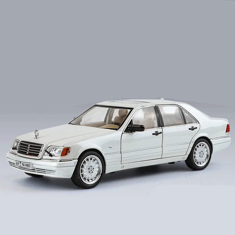 Mažas automobilis 1:24 Mercedes Benz S320 W140 lydinio miniatiūrinis automobilio modelis, liejamas metalinis garsas& šviesos kolekcija vaikams žaislinė transporto priemonė, dovana