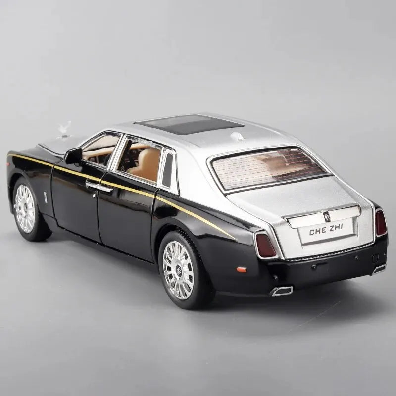 1:24 RR fantominio modelio, cinko lydinio, ištraukiami atgal, liejami žaisliniai automobiliai su garsu ir šviesa, skirti vaikams berniukui, mergaitei