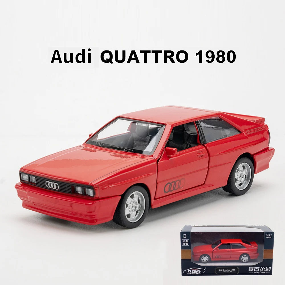 1:36 Audi Quattro 1980 Lengvojo lydinio automobilių modeliai Žaisliniai liejiniai Transporto priemonės Modelis Atidarytos durelės Atitraukti atgal Sportinis automobilis vaikams Dovana