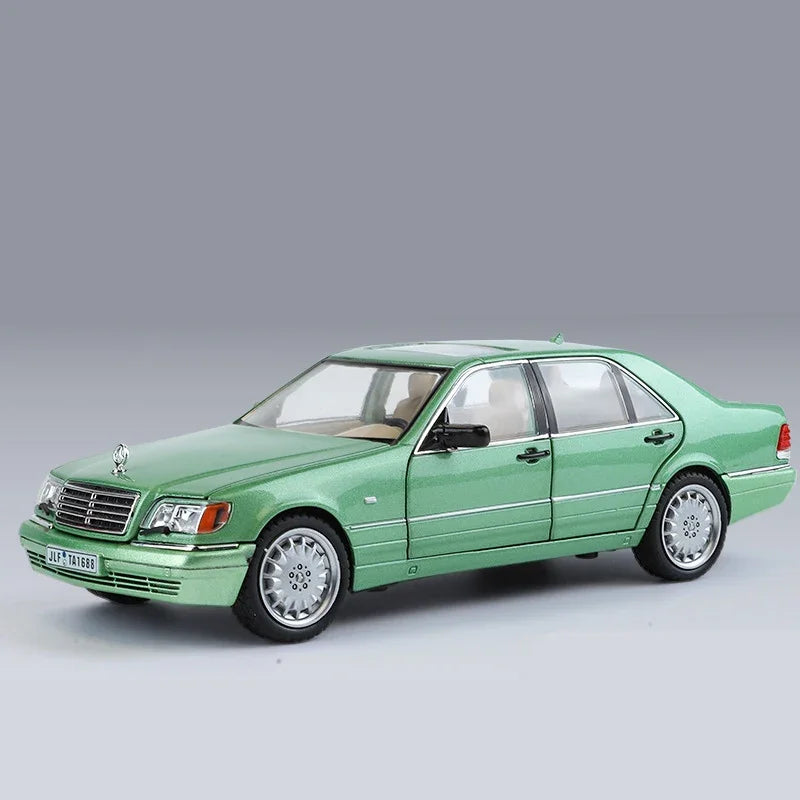 Mažas automobilis 1:24 Mercedes Benz S320 W140 lydinio miniatiūrinis automobilio modelis, liejamas metalinis garsas& šviesos kolekcija vaikams žaislinė transporto priemonė, dovana